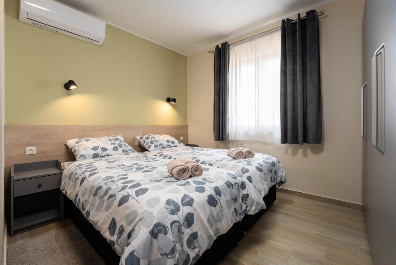 Holiday House Leana بازين المظهر الخارجي الصورة