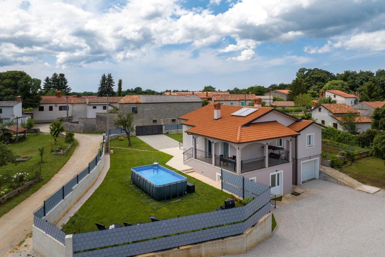 Holiday House Leana بازين المظهر الخارجي الصورة